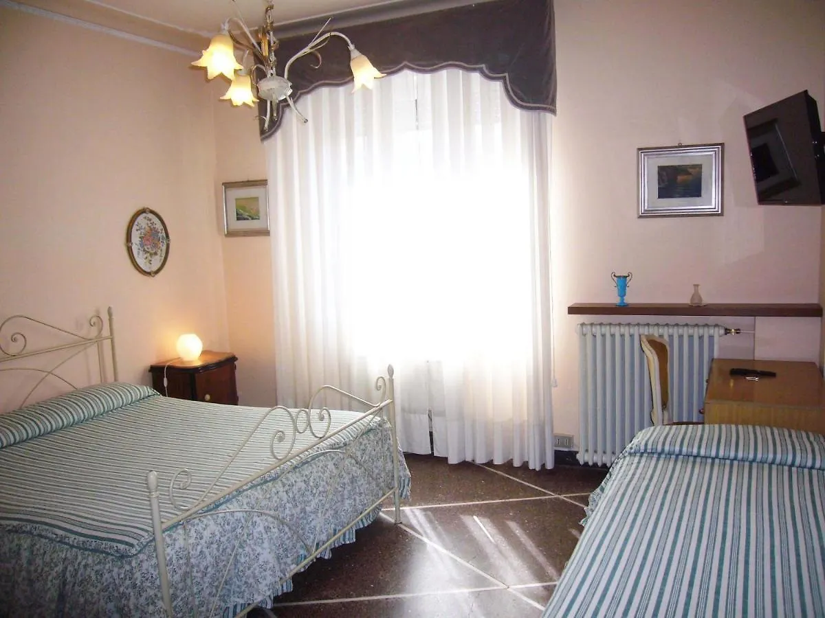 Frühstückspension B&B Red Horse Pisa